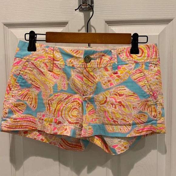 Lilly Pulitzer Shorts - Picture 1 of 3